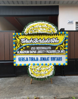 Papan Bunga Duka di Selagalas